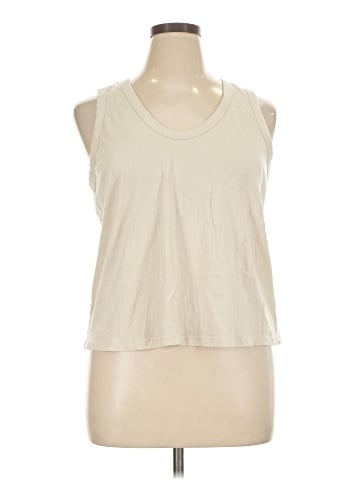 Old Navy Sleeveless T-Shirt (view 1)