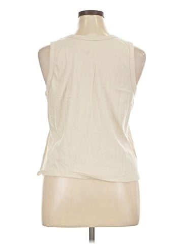 Old Navy Sleeveless T-Shirt (view 2)