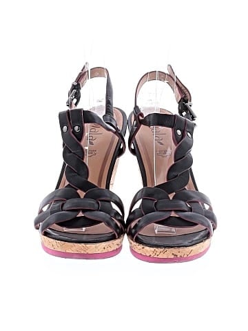 Biala Wedges (view 2)