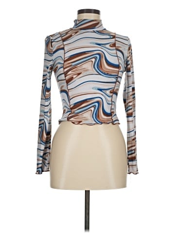 rue21 Long Sleeve Top (view 1)
