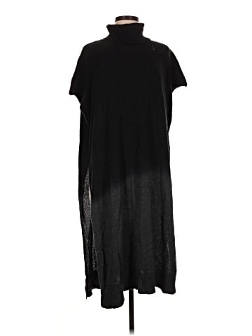 Lovestitch Poncho (view 1)