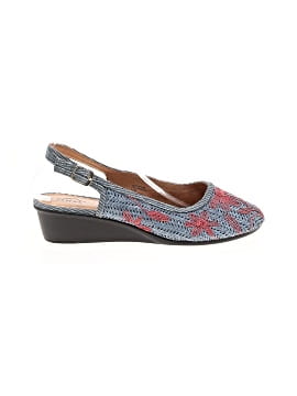 Cliffs By White Mountain Wedges