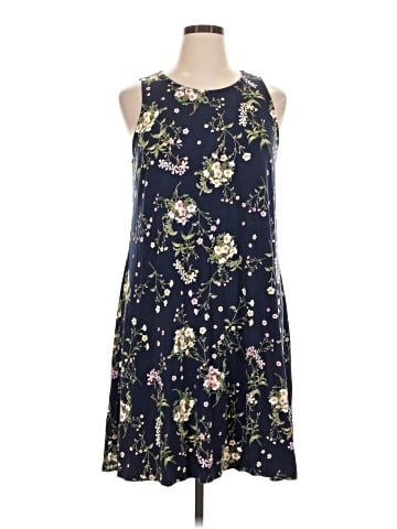 Old Navy Casual Dress (view 1)