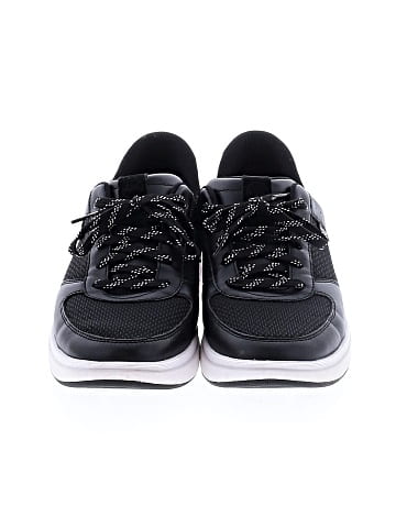 KIZIK Sneakers (view 2)
