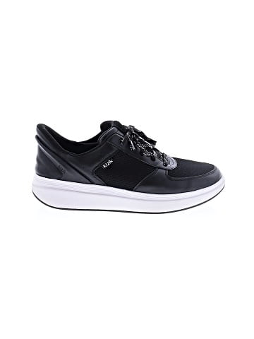 KIZIK Sneakers (view 1)