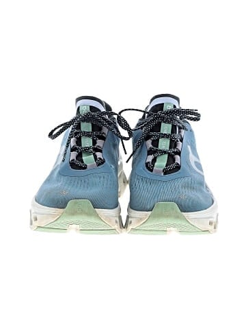 On Cloud Sneakers (view 2)