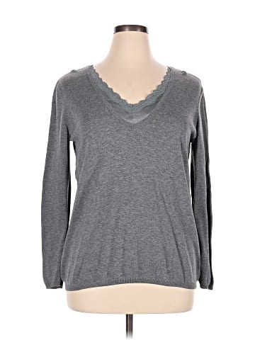 Daisy Fuentes Long Sleeve T-Shirt (view 1)