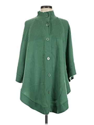 Argee Poncho (view 1)