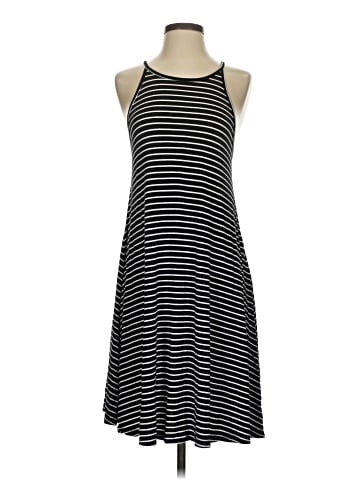 Old Navy Casual Dress (view 1)