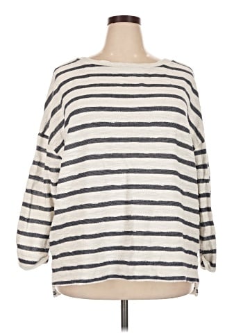 Ava & Viv 3/4 Sleeve Top (view 1)