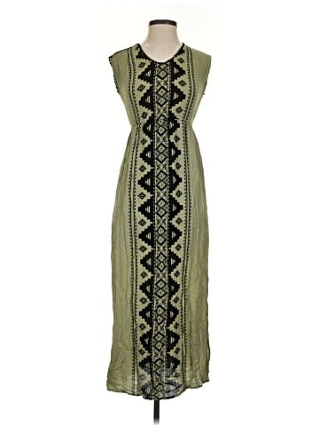 Xhilaration Casual Dress (view 1)