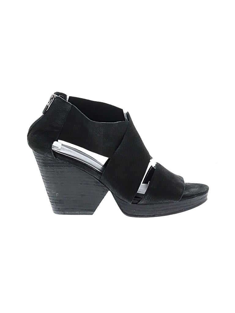Pre-owned Eileen Fisher Wedges In Black