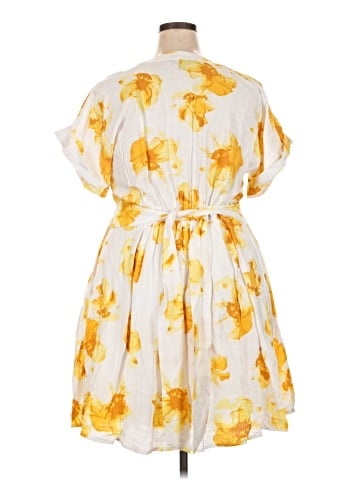 Simply Vera Vera Wang Casual Dress (view 2)