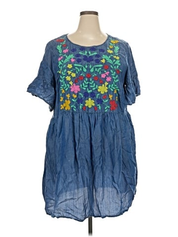 Crown & Ivy Casual Dress (view 1)