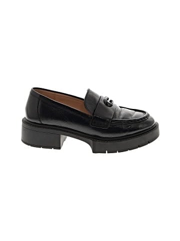 Coach Flats (view 1)