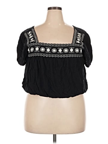 Mudd Short Sleeve Top (view 1)