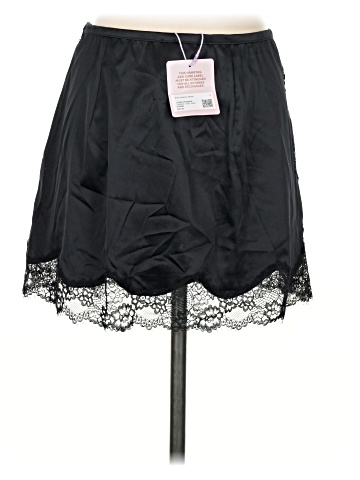 Savage X Fenty Formal Skirt (view 2)
