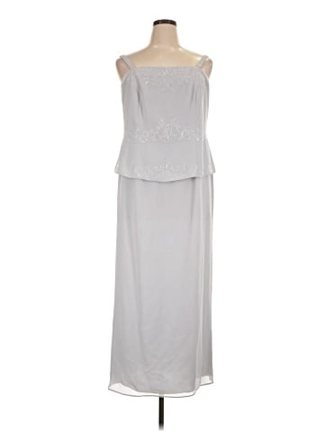 Karen Miller Casual Dress (view 1)