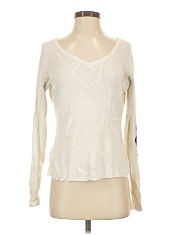 Elizabeth & Clarke Pullover Sweater (view 1)