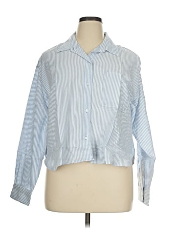 Old Navy Long Sleeve Button-Down Shirt (view 1)