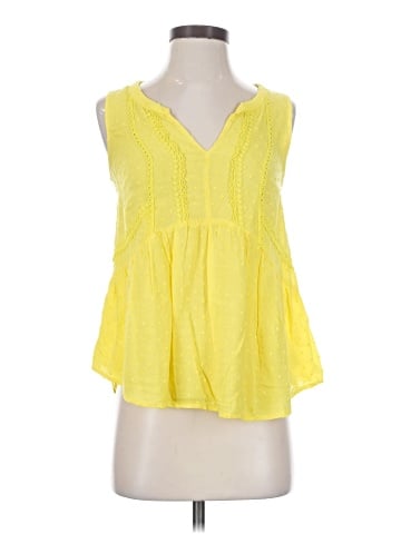 Merona Sleeveless Blouse (view 1)