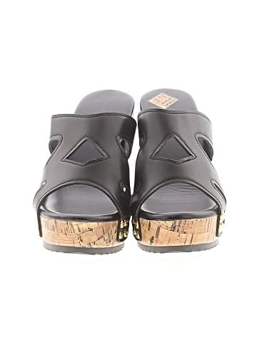 Unbranded Wedges (view 2)