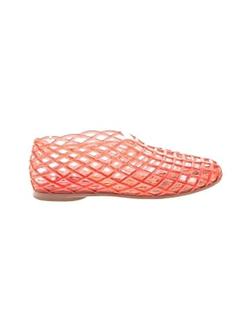 Unbranded Flats (view 1)