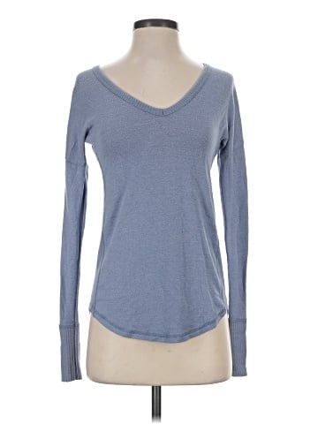 Abercrombie & Fitch Long Sleeve T-Shirt (view 1)