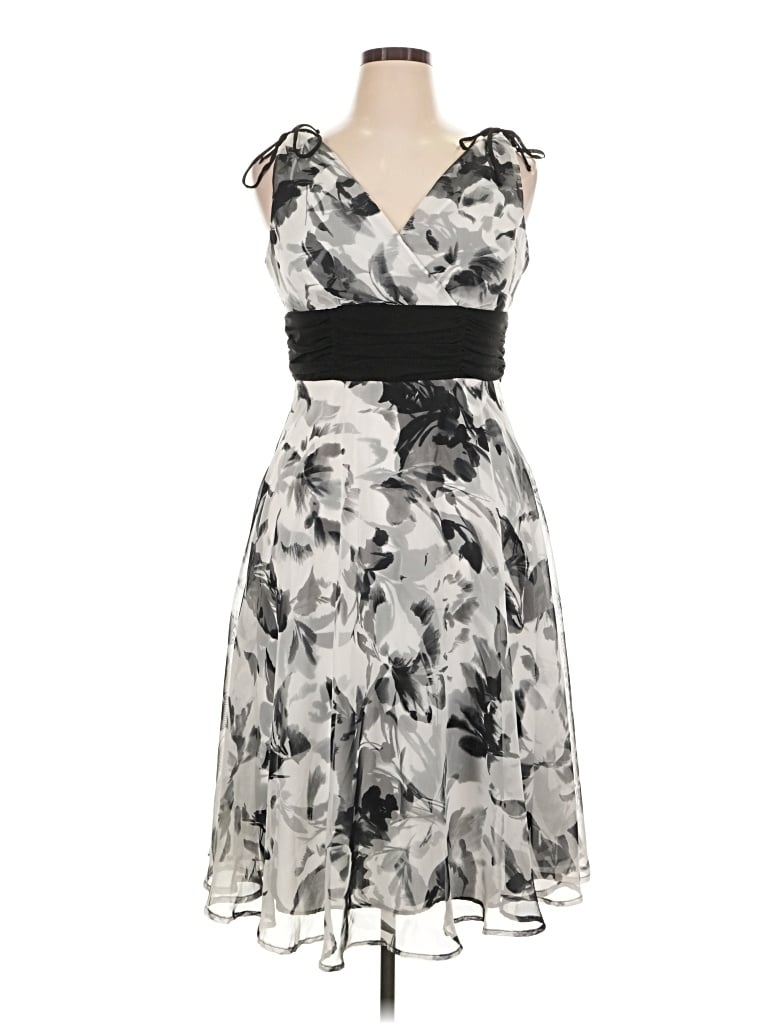 Pre-owned Connected Apparel Cocktail Dress In Gray