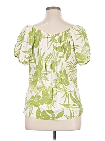 Hibiscus Collection Short Sleeve Blouse (view 2)