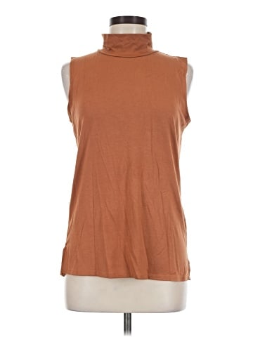 North Style Sleeveless Top (view 1)