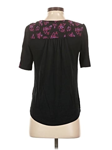 A Common Thread Short Sleeve Blouse (view 2)