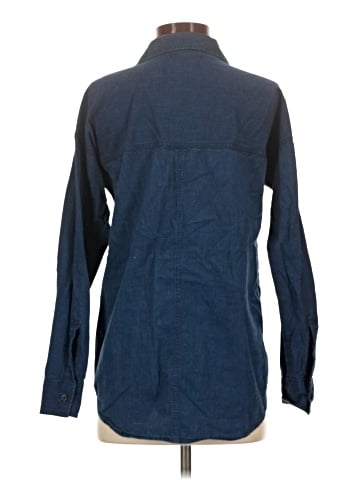 Old Navy Long Sleeve Button-Down Shirt (view 2)