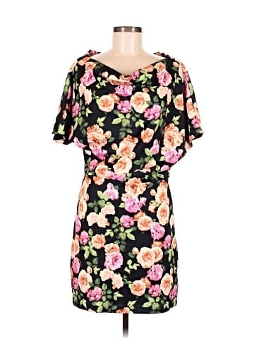 Alexia Admor Casual Dress (view 1)
