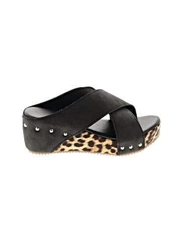 Unbranded Wedges (view 1)