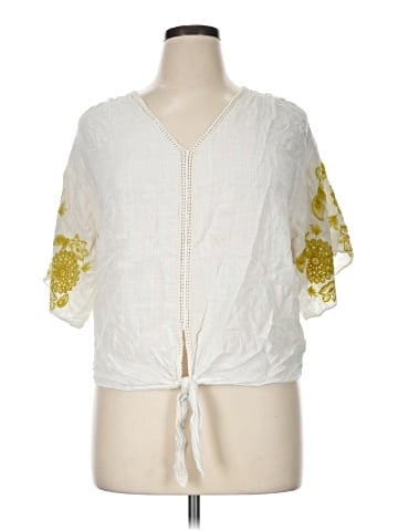 Max Studio 3/4 Sleeve T-Shirt (view 1)