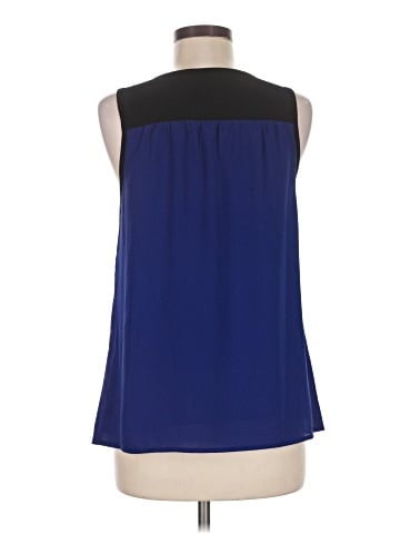 41Hawthorn Sleeveless Blouse (view 2)