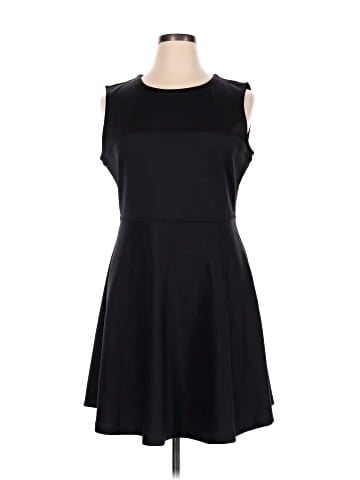 Daisy Fuentes Cocktail Dress (view 1)