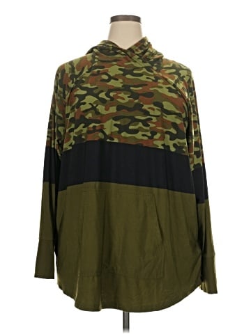 Lularoe Poncho (view 1)