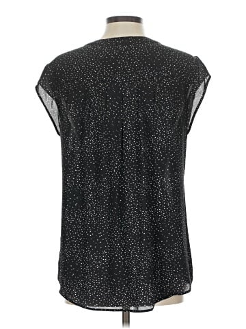DR2 Sleeveless Blouse (view 2)