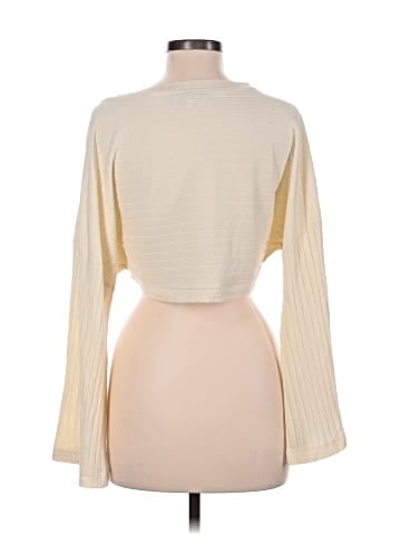 Urban Outfitters 3/4 Sleeve T-Shirt (view 2)