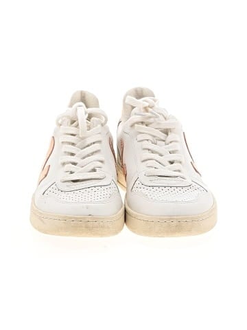 VEJA Sneakers (view 2)