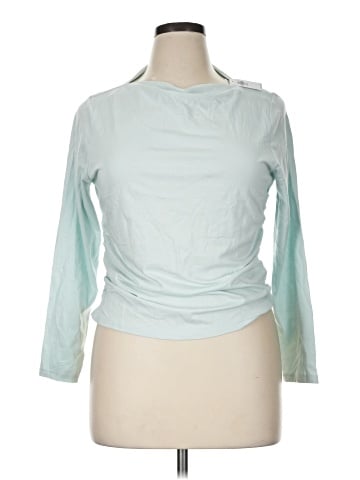Old Navy 3/4 Sleeve T-Shirt (view 1)