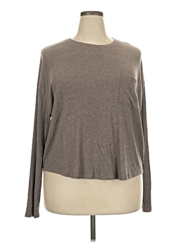 American Eagle Outfitters Long Sleeve T-Shirt (view 1)