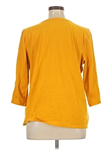 D&Co. 3/4 Sleeve Top (view 2)