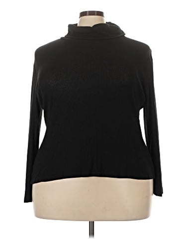 Rouge Turtleneck Sweater (view 1)