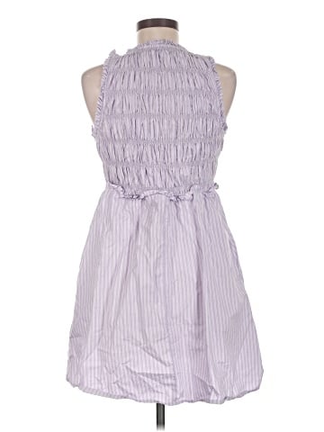 Old Navy Casual Dress (view 2)