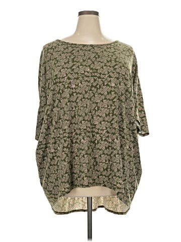 Lularoe 3/4 Sleeve T-Shirt (view 1)