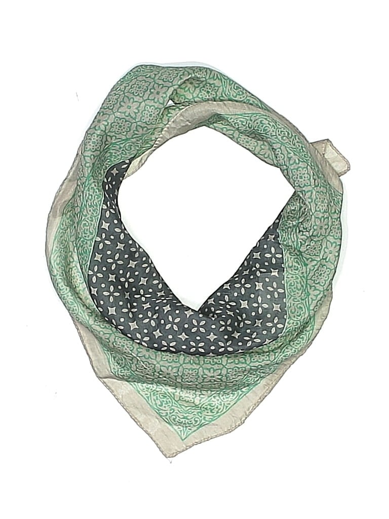 Pre-owned Assorted Brands Scarf In Green