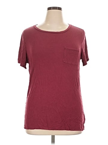American Eagle Outfitters Short Sleeve T-Shirt (view 1)